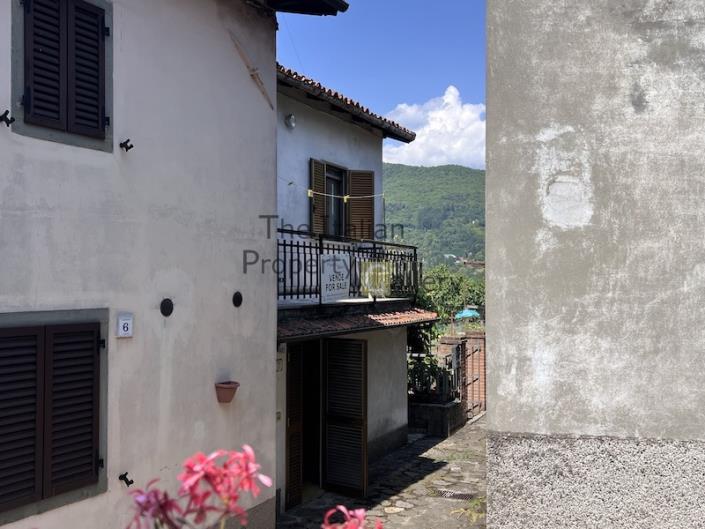 Image No.8-1 Bed House for sale