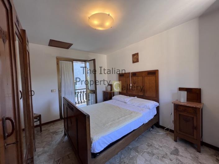 Image No.6-1 Bed House for sale
