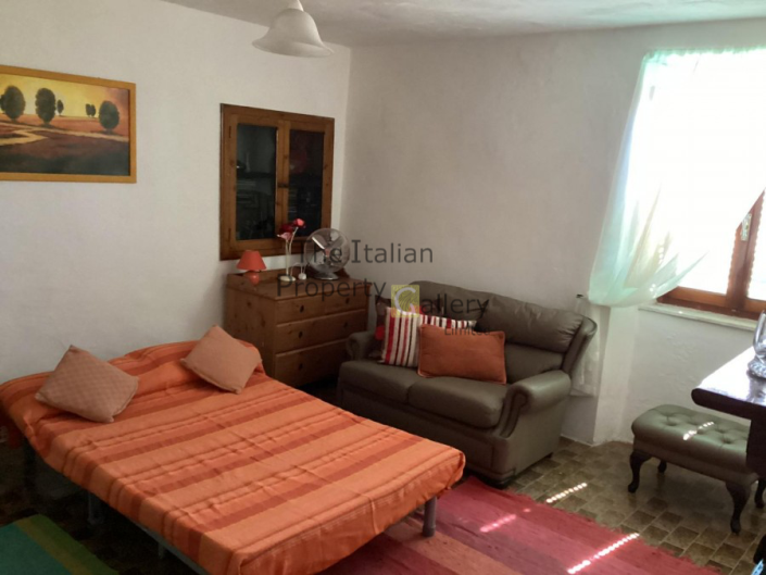 Image No.13-2 Bed House for sale