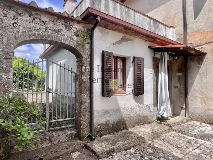 Image No.17-2 Bed House for sale