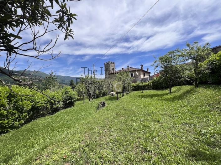 Image No.28-2 Bed House for sale