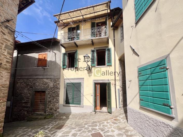 Image No.13-5 Bed House for sale