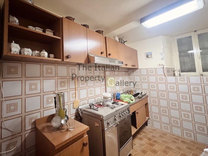 Image No.15-5 Bed House for sale