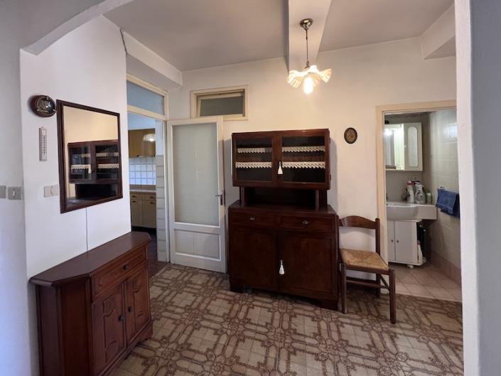 Image No.13-3 Bed House for sale