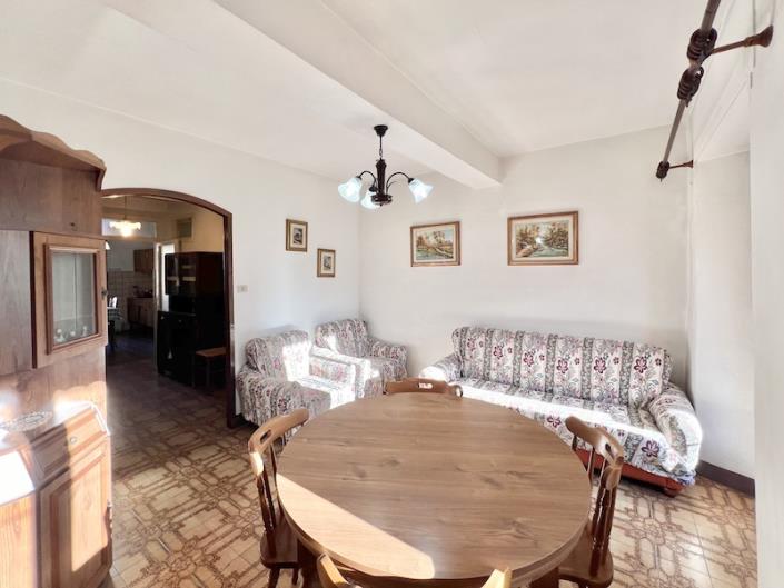 Image No.19-3 Bed House for sale