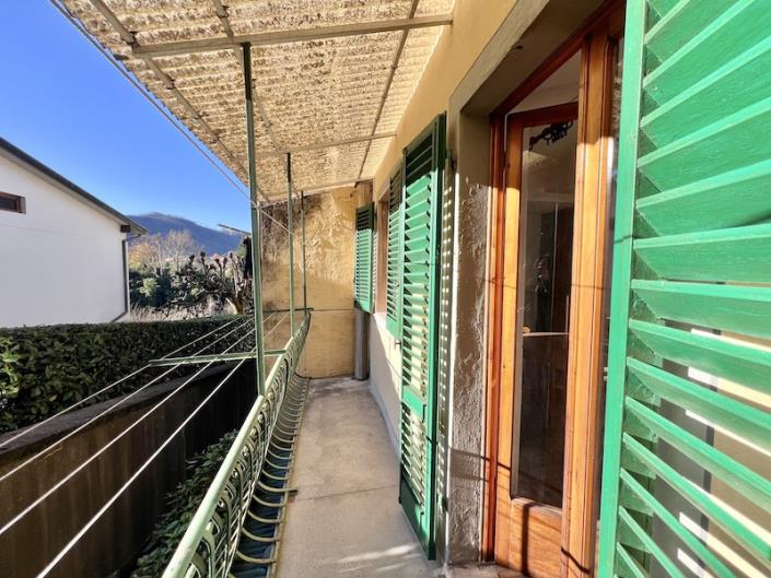 Image No.18-3 Bed House for sale