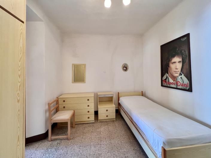 Image No.22-3 Bed House for sale