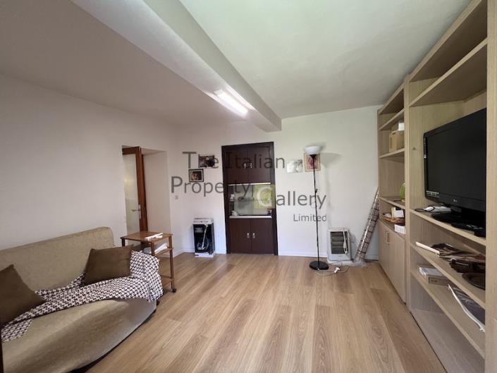 Image No.15-2 Bed House for sale