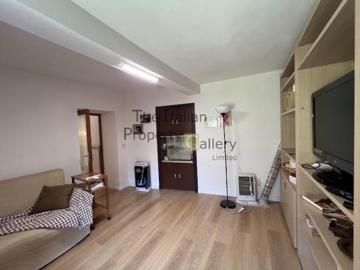 Image No.17-2 Bed House for sale
