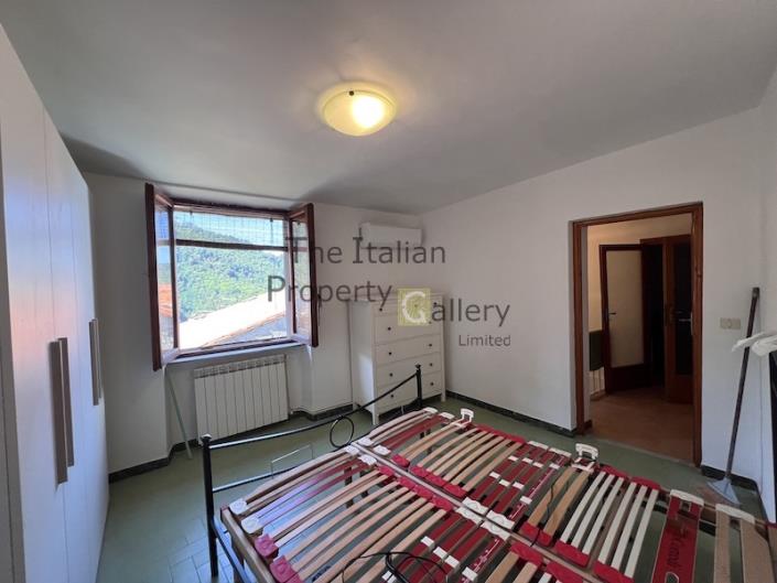 Image No.21-2 Bed House for sale