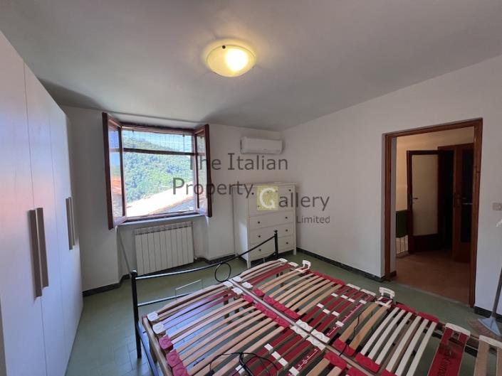 Image No.7-2 Bed House for sale