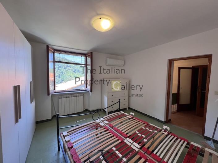 Image No.22-2 Bed House for sale