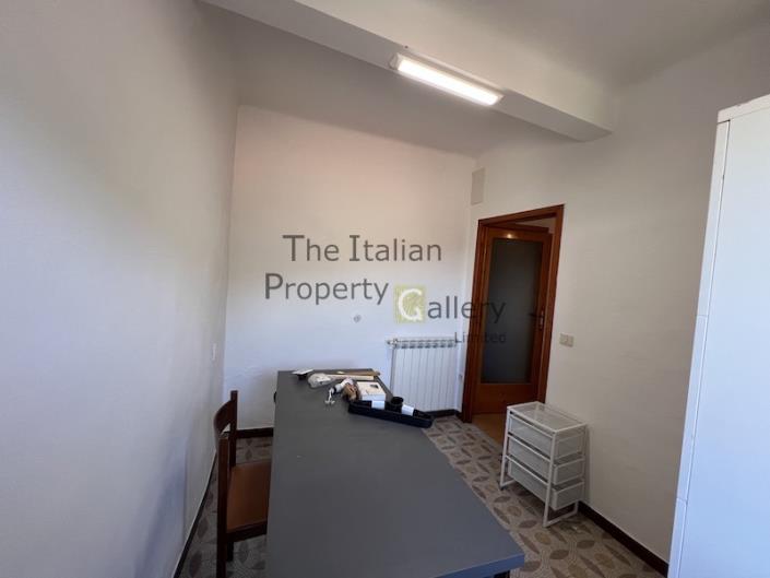 Image No.26-2 Bed House for sale