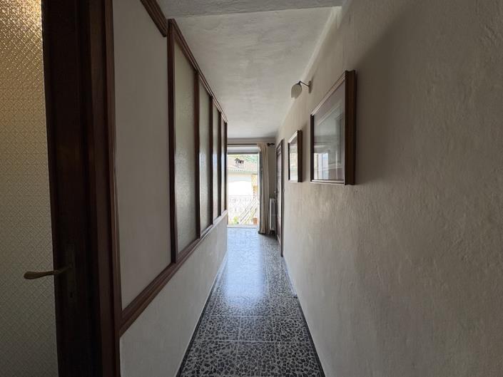 Image No.15-4 Bed House for sale