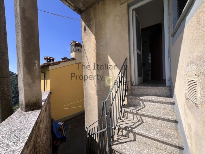Image No.25-3 Bed House for sale