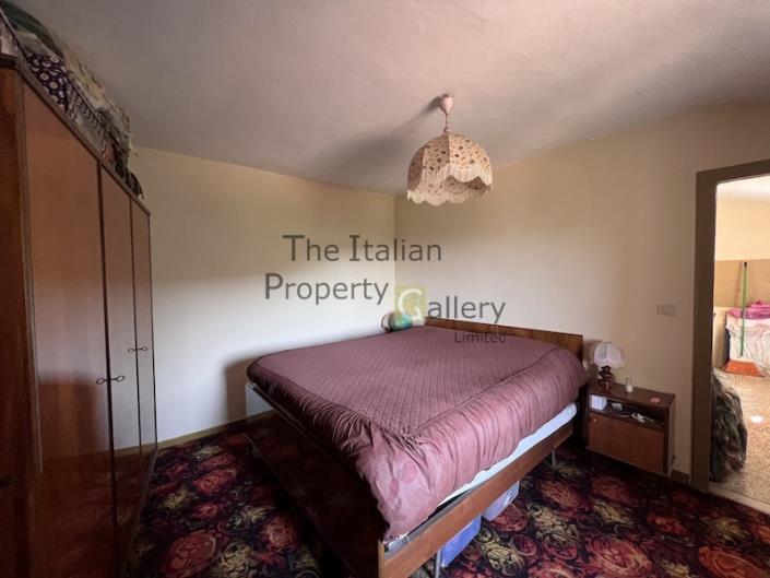 Image No.5-3 Bed House for sale