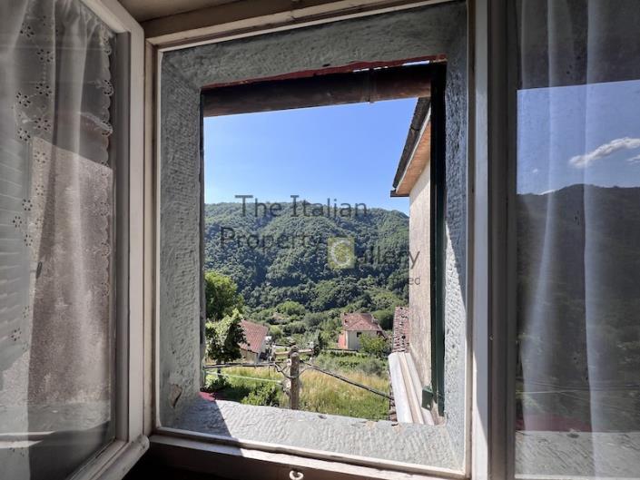 Image No.32-3 Bed House for sale