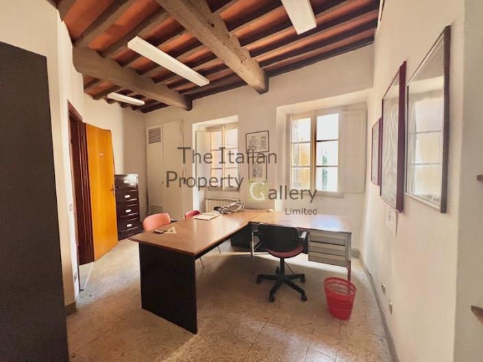 Image No.11-2 Bed Apartment for sale
