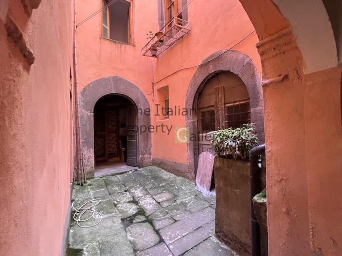 Image No.20-2 Bed Apartment for sale