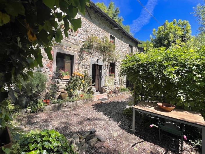 Image No.12-2 Bed House for sale