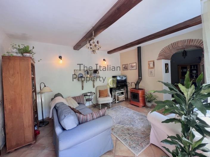 Image No.18-2 Bed House for sale