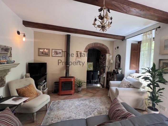 Image No.2-2 Bed House for sale