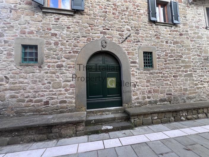Image No.16-5 Bed House for sale