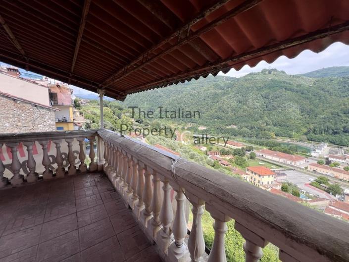 Image No.15-5 Bed House for sale