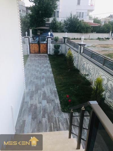 Image No.19-4 Bed Villa / Detached for sale