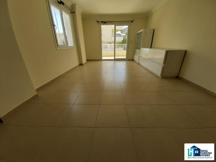 Image No.6-5 Bed Duplex for sale