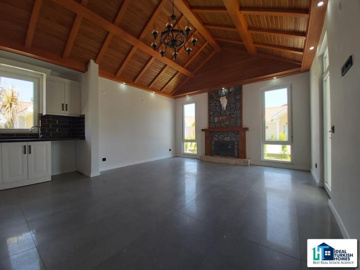 Image No.16-2 Bed Bungalow for sale