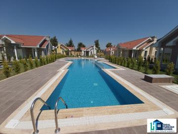 2 Bed Bungalow for sale