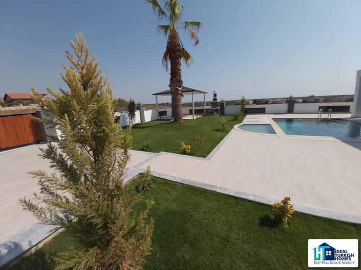 Image No.8-5 Bed Villa for sale