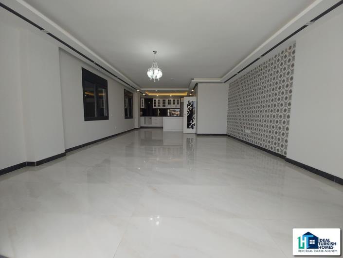 Image No.12-5 Bed Villa for sale