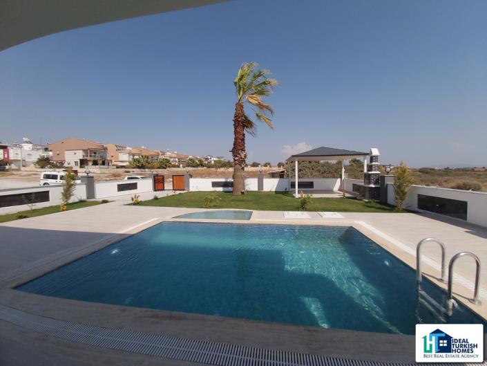 Image No.11-5 Bed Villa for sale