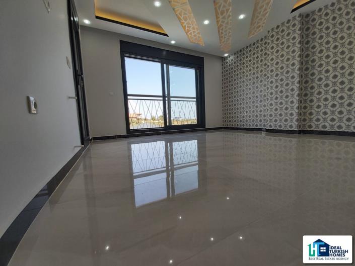 Image No.28-5 Bed Villa for sale