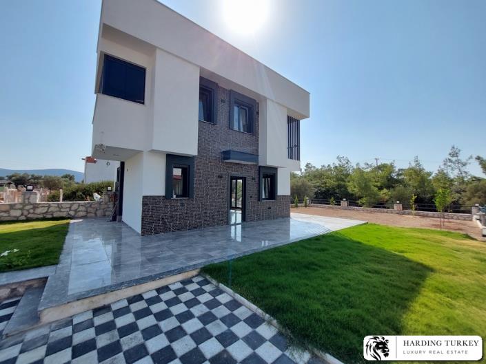 Image No.1-3 Bed Villa for sale