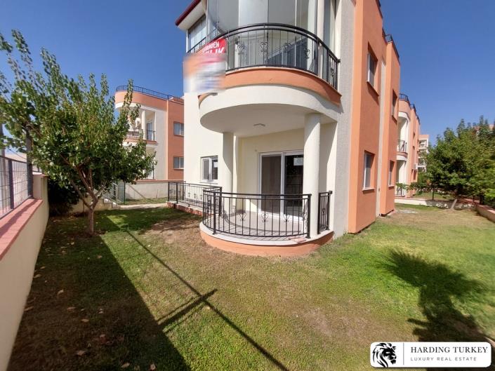 Image No.1-4 Bed Villa / Detached for sale