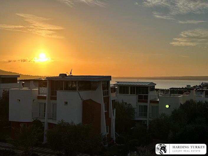 Image No.32-2 Bed Villa / Detached for sale