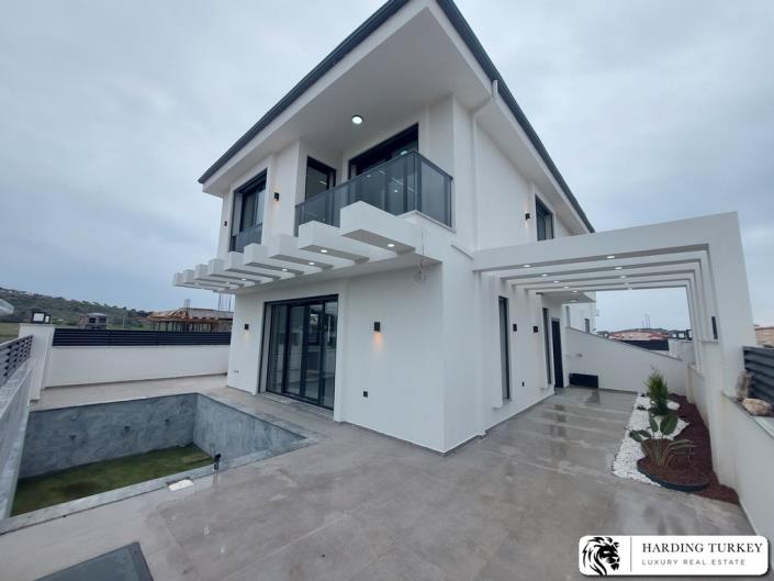 Image No.1-3 Bed Semi-Detached for sale