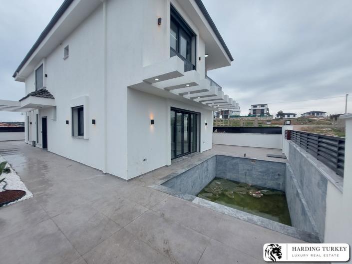 Image No.3-Jumelé de 3 chambres à vendre à Altinkum