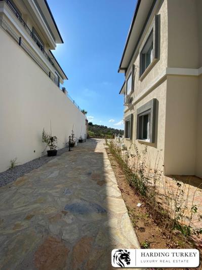 Image No.13-2 Bed Apartment for sale