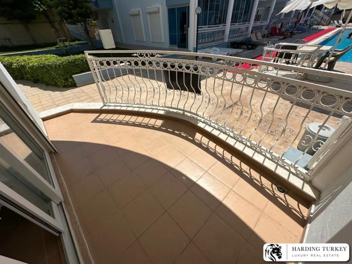 Image No.21-3 Bed Apartment for sale