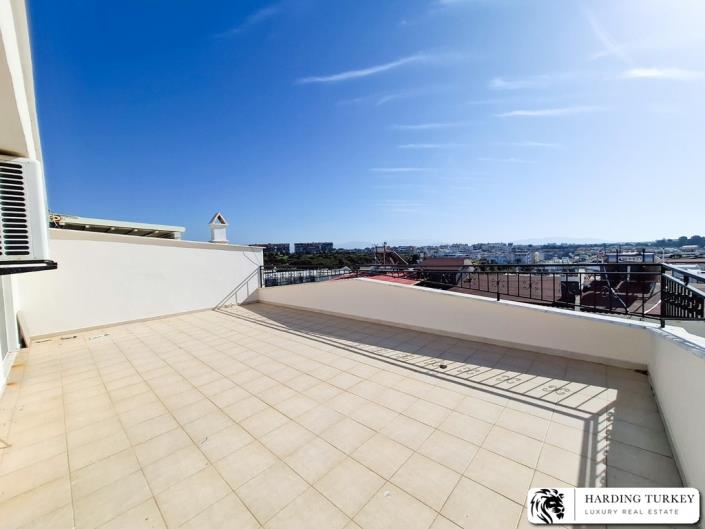 Image No.17-3 Bed Duplex for sale