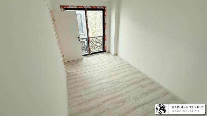 Image No.16-3 Bed Semi-Detached for sale