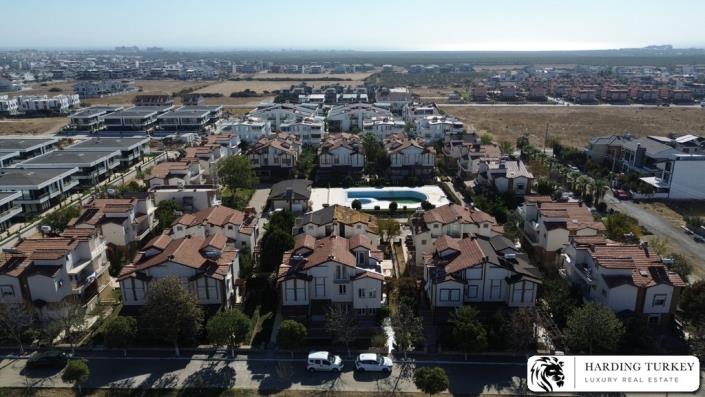 Image No.5-4 Bed Semi-Detached for sale