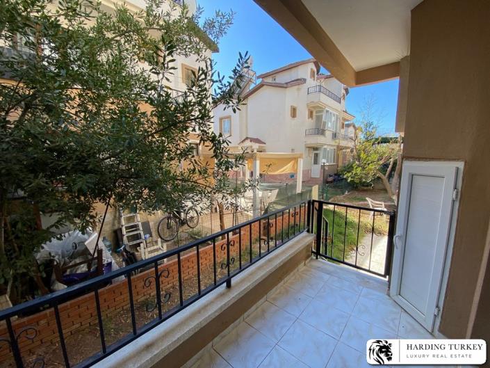 Image No.12-4 Bed Semi-Detached for sale