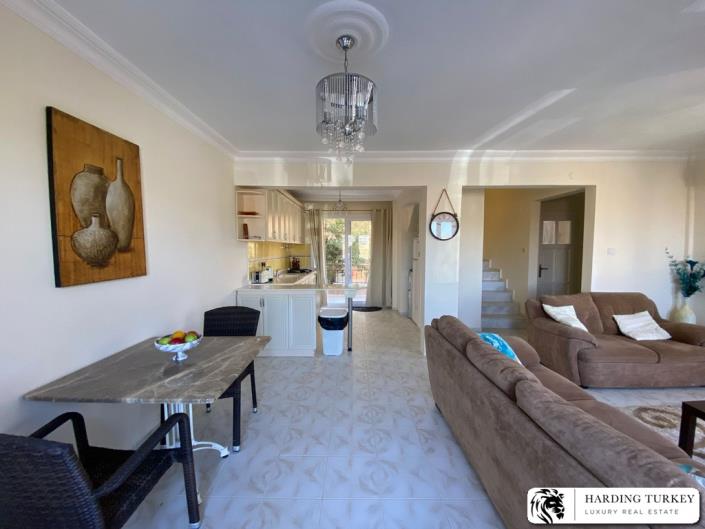 Image No.15-4 Bed Semi-Detached for sale