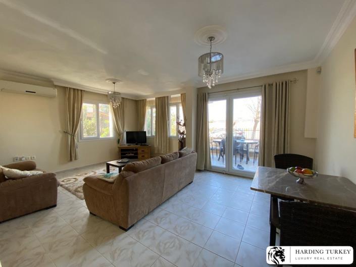 Image No.17-4 Bed Semi-Detached for sale