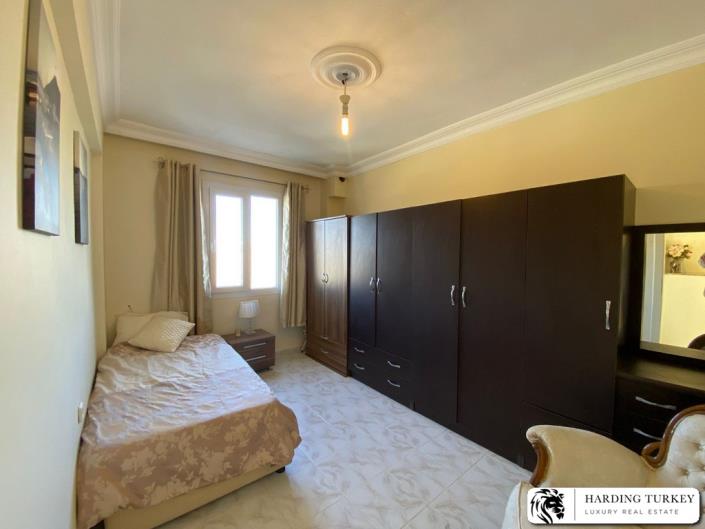 Image No.26-4 Bed Semi-Detached for sale